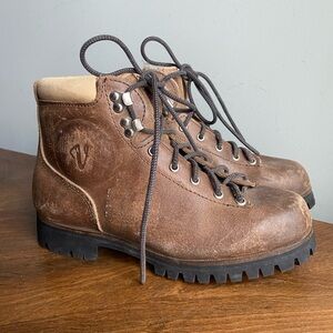 Vibram for Vasque Italy Cowhide Men's Brown Hiking Boots